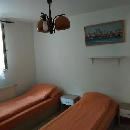 Hostel Branik Garden